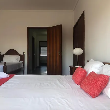 Avenida 83 Guest house